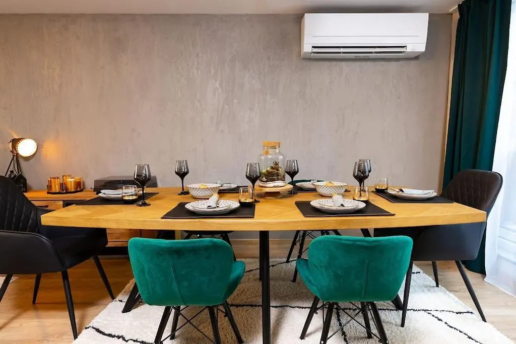 Casa Di Marko Stylish Apt In The Center Plovdiv 0*,